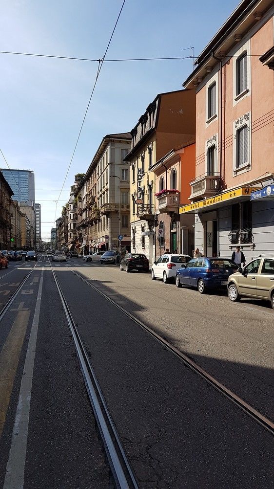Hotel Mondial Milan Exterior photo